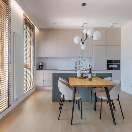 Rolling Stone - Nadmorski Dwor Premium *